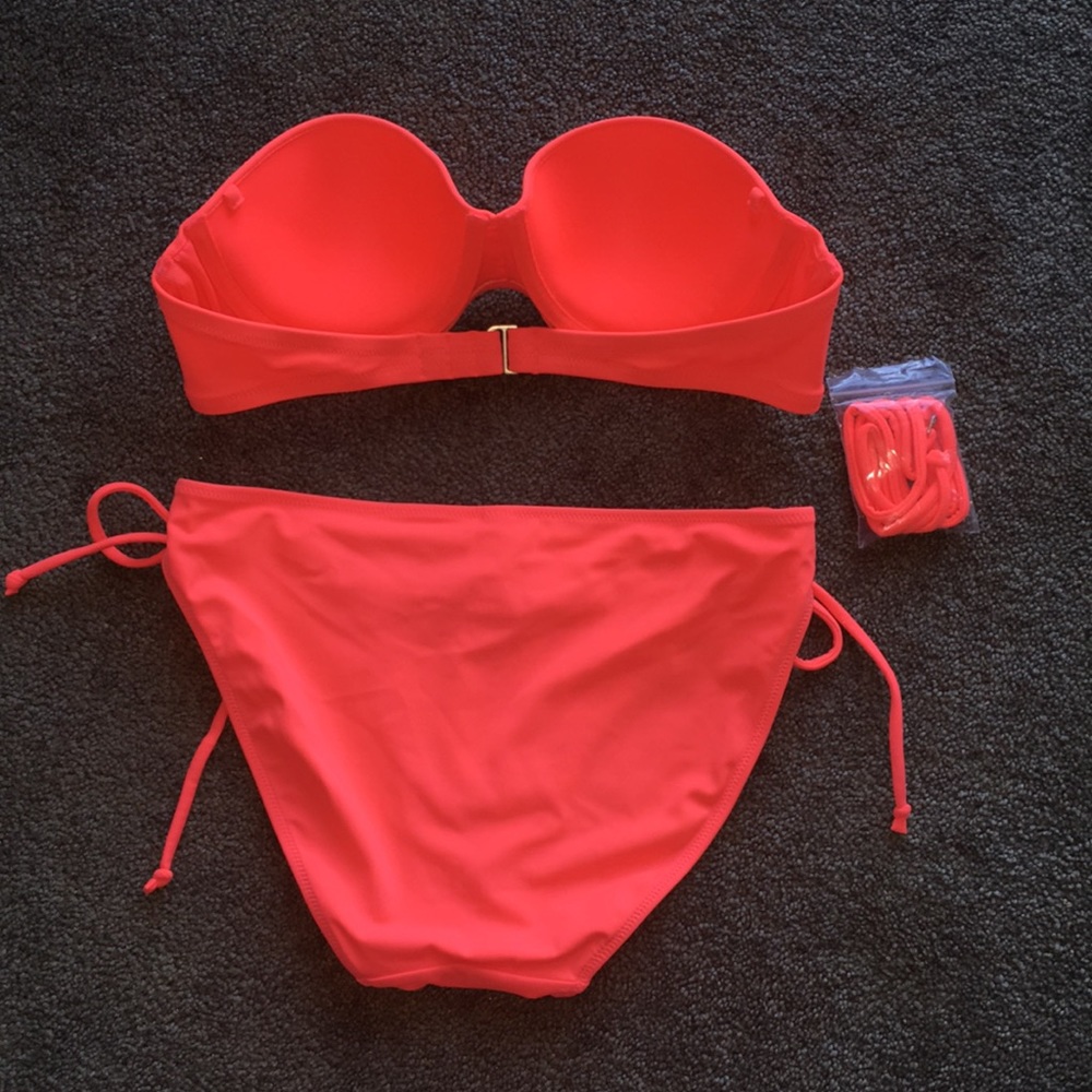 Victoria’s Secret 2 Piece Bikini. Size Medium. - Picture 2 of 2